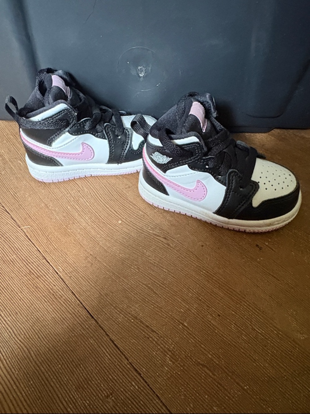 Nike Jordan 1 Mid toddler